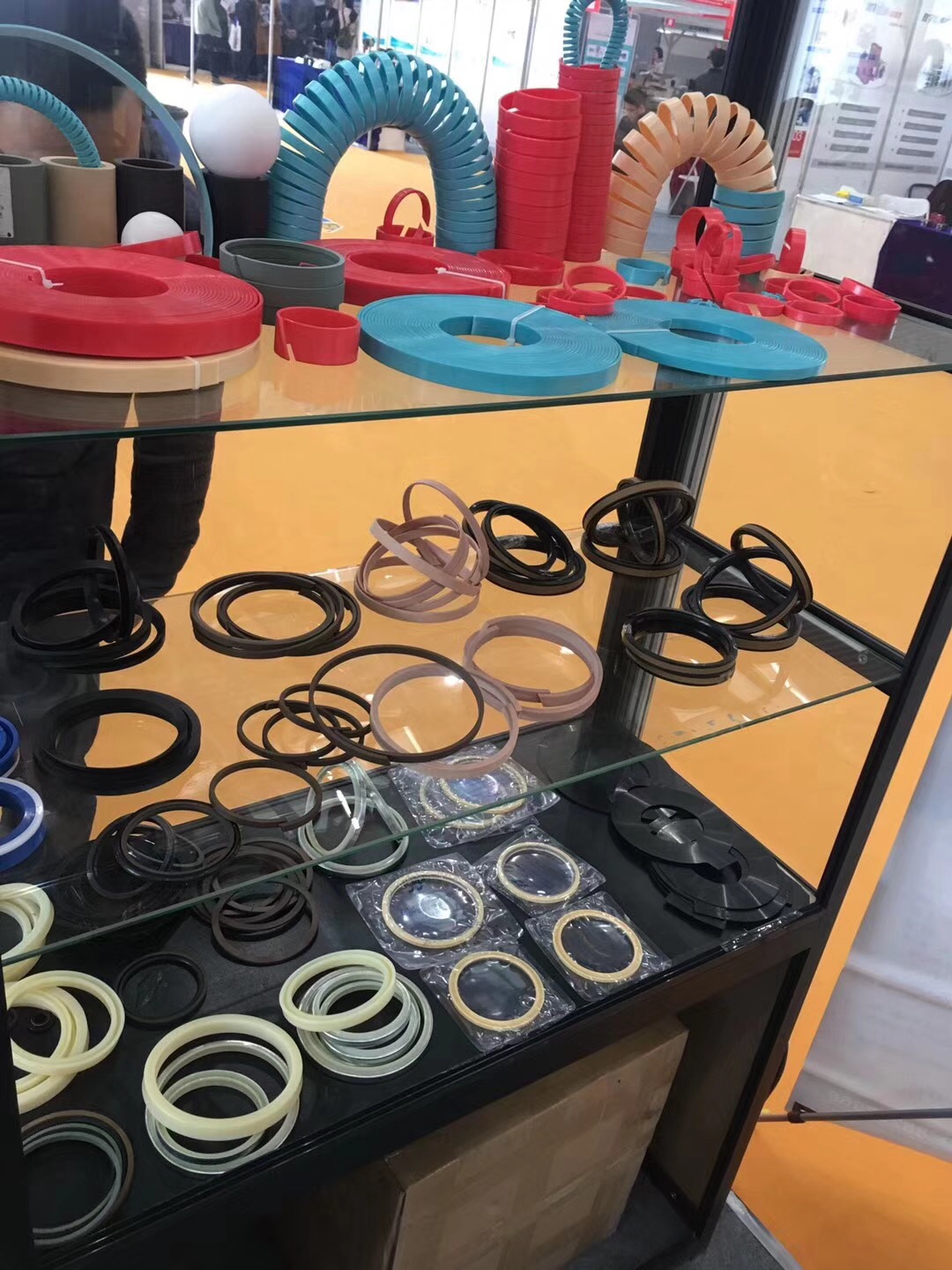 各行业的密封件产品展示